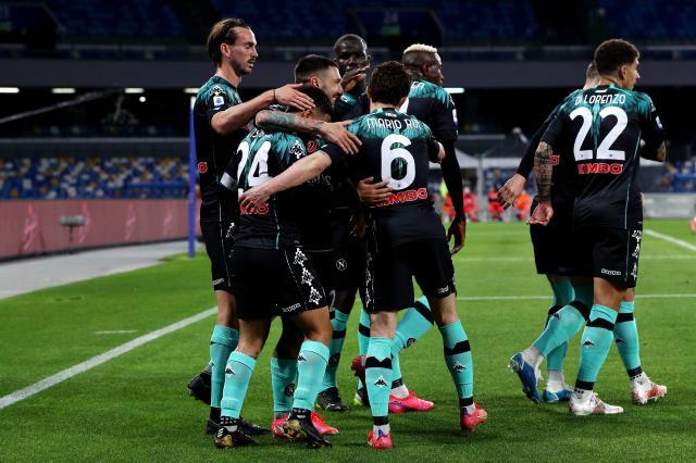 半岛下载链接-连胜止于乌龙蓝黑仍是赢家 国米收获满血埃里克森