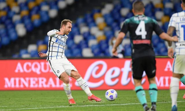 半岛下载链接-连胜止于乌龙蓝黑仍是赢家 国米收获满血埃里克森